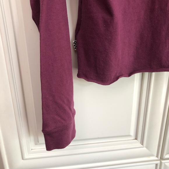 NWT Vans burgundy crop t-shirt l/s - Picture 6 of 11